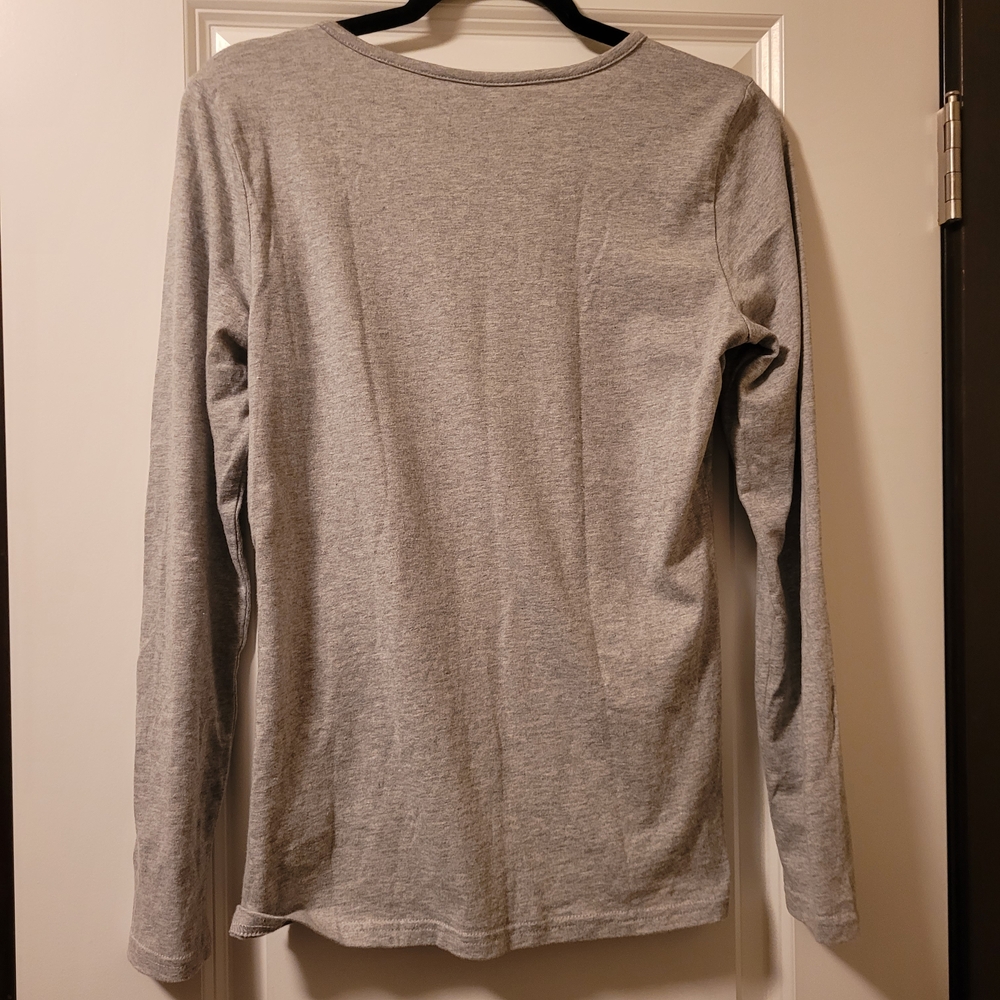 Holiday Editions Halloween Gray Top with Upside Down Bat Motif Size S - Picture 2 of 6